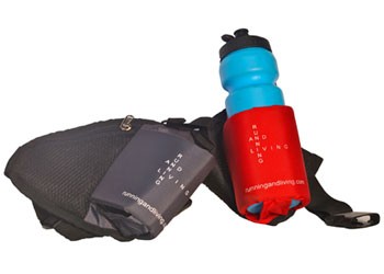 Water bottle belt with a small zipper for hankie, keys Designed by runners – for runners